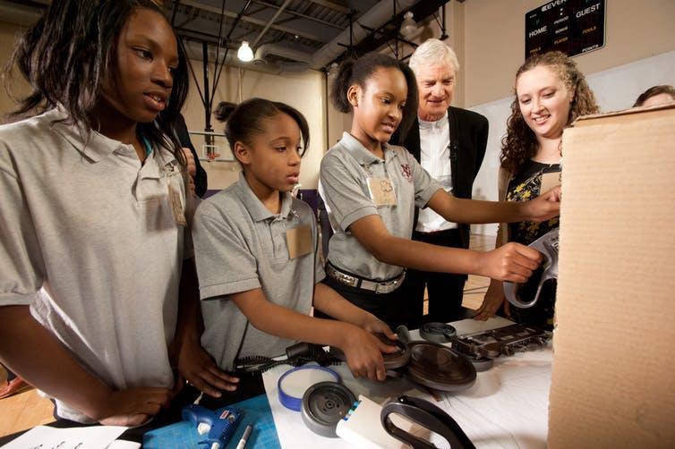 Chicago students participate in an invention workshop