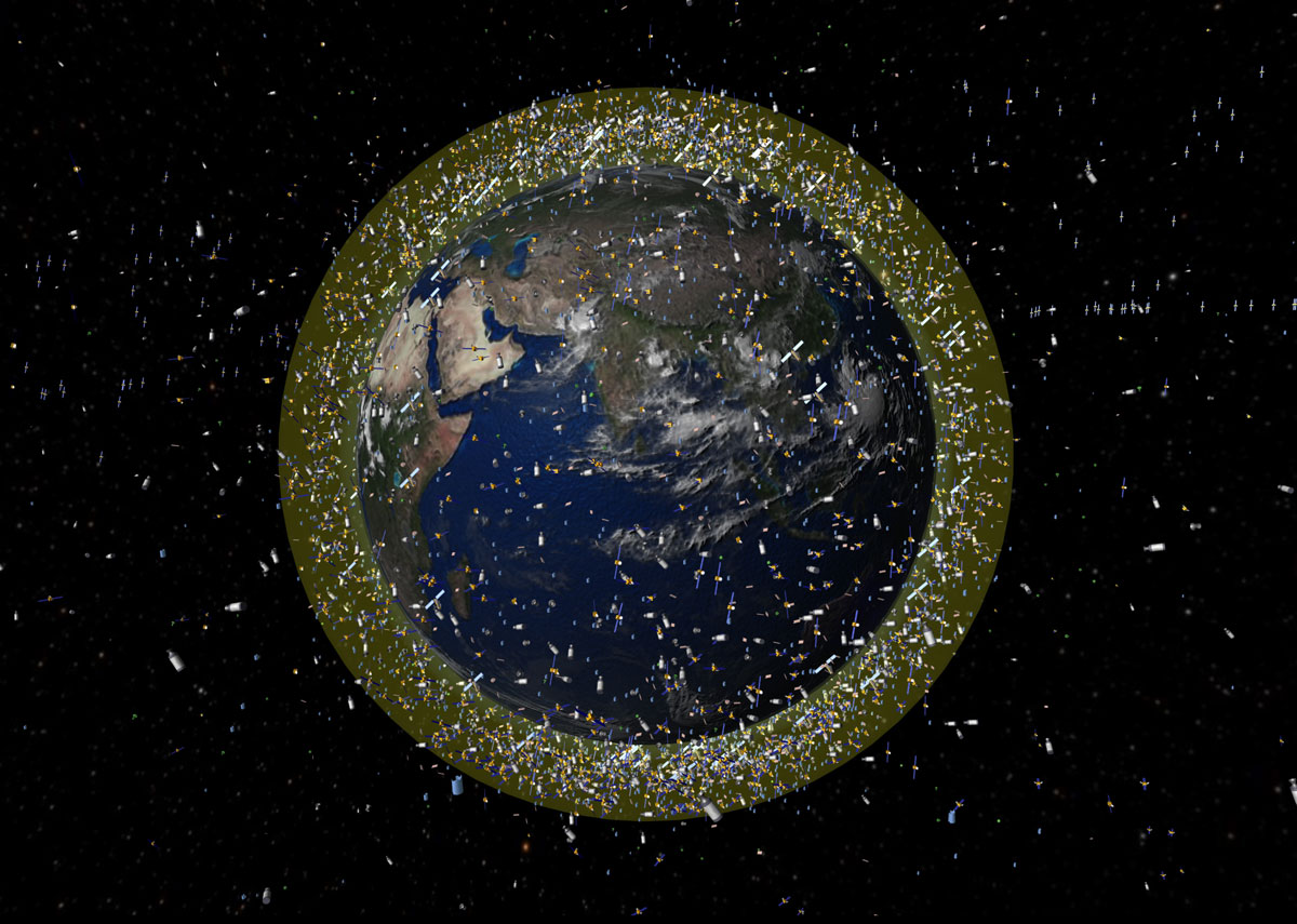Debris_objects_in_low-Earth_orbit_LEO.jpg