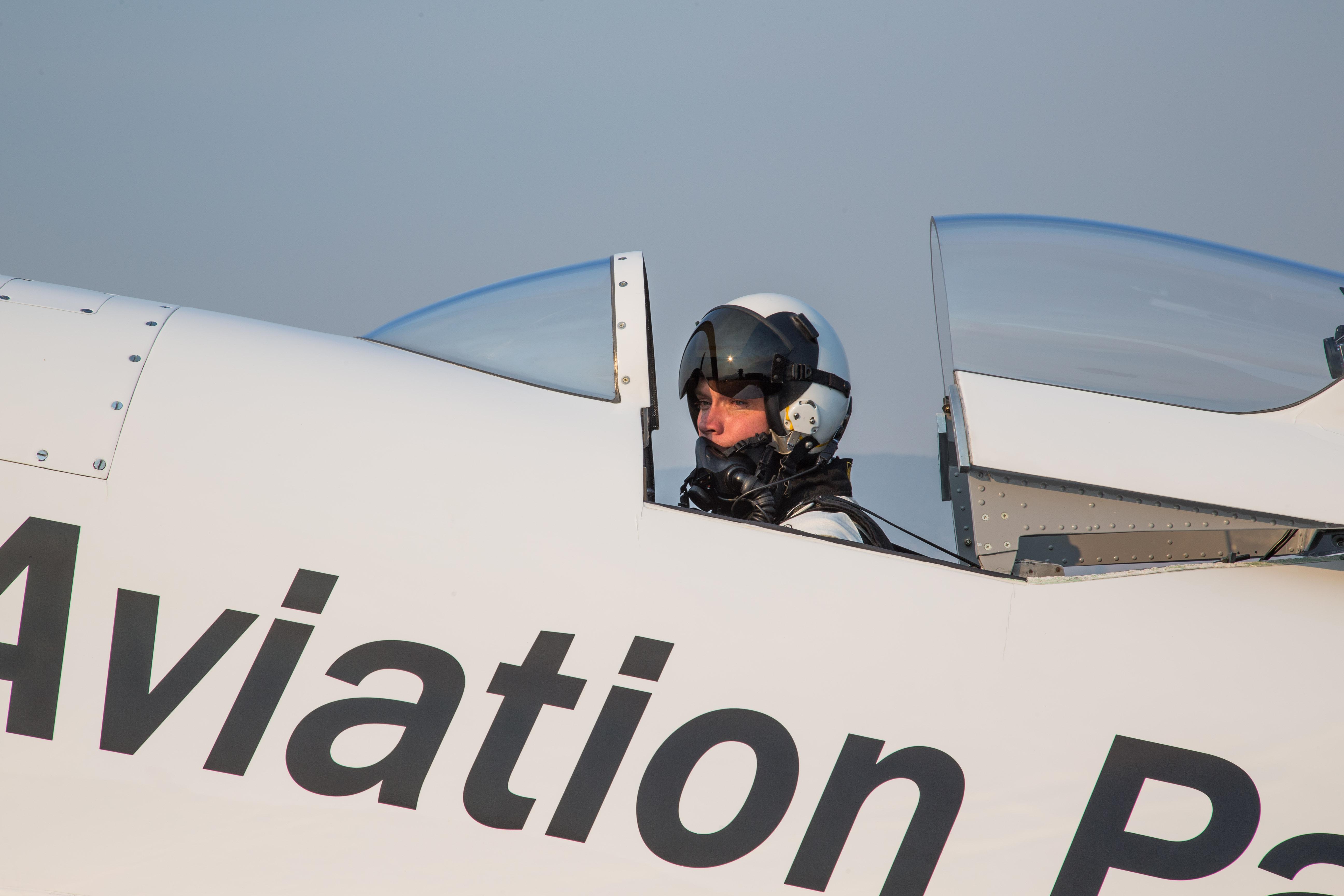 Pilot Steve Hinton