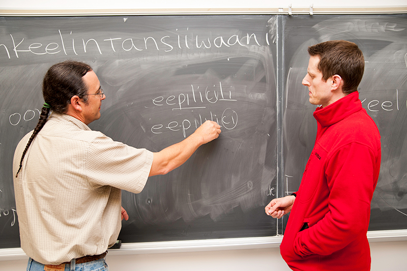 Daryl-Baldwin-teaching.jpg