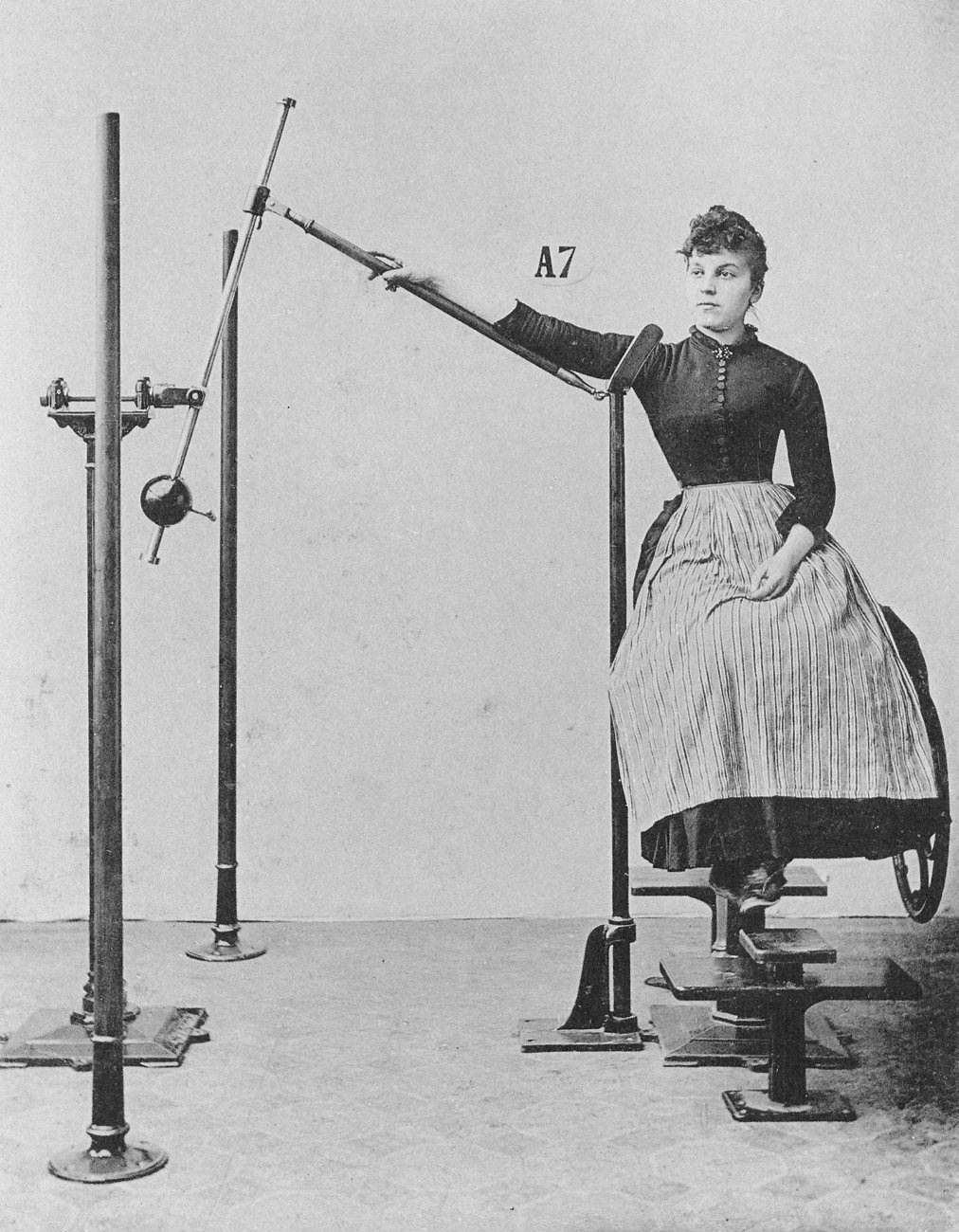Gustav Zander Machine.jpg