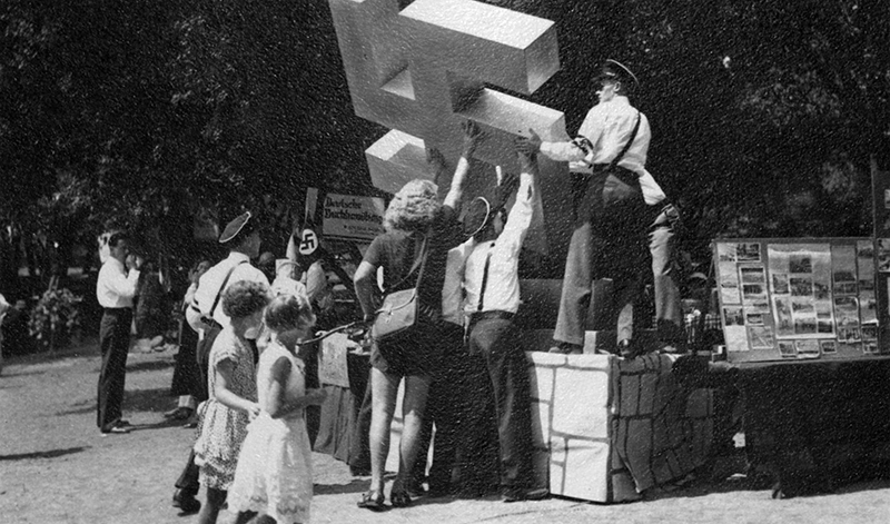 24-Raising-the-Swastiaka-at-German-Day.jpg