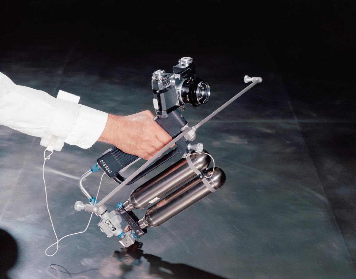 handheld unit.jpg