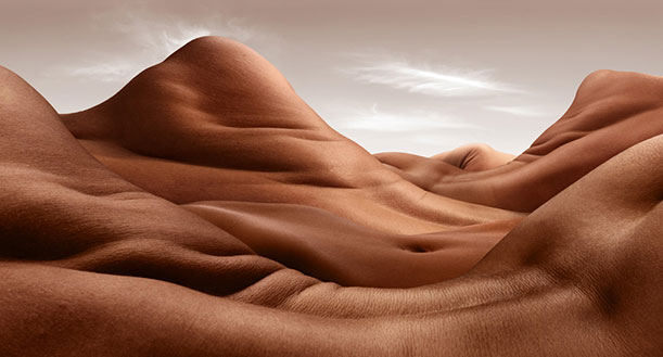 Shoulder-Hill-Valley-Carl-Warner.jpg